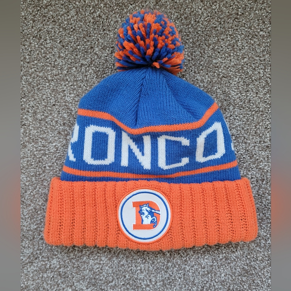 Mitchell & Ness Throwback Denver Broncos Hat, Adult One Size